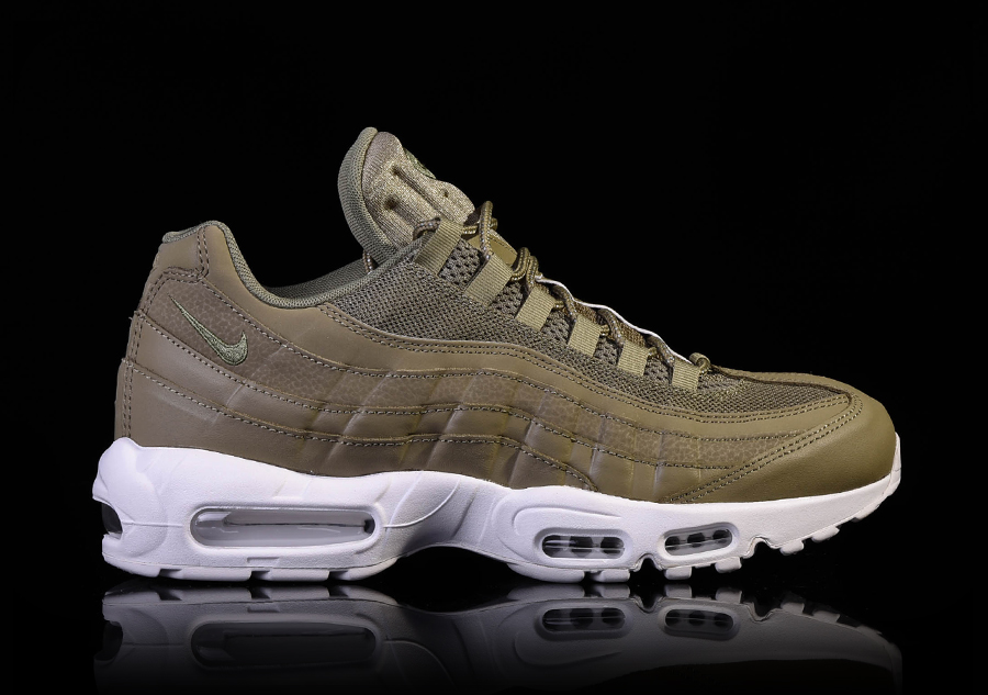 NIKE AIR MAX 95 ESSENTIAL TROOPER price u20ac137.50 | Basketzone.net NIKE AIR MAX 95 ESSENTIAL TROOPER price u20ac137.50 | Basketzone.net