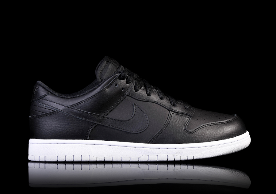 nike dunk low all black