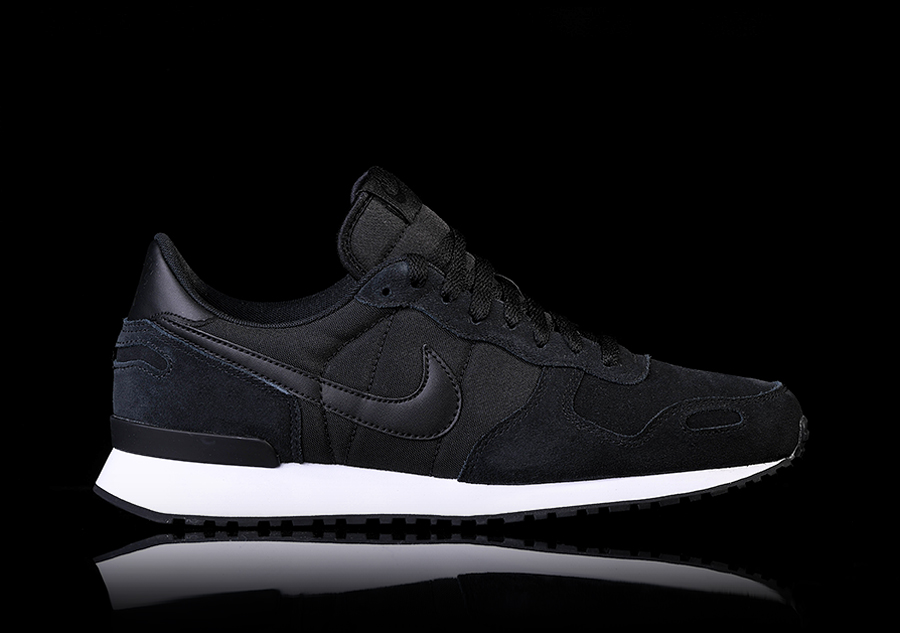nike air vortex leather trainers in black