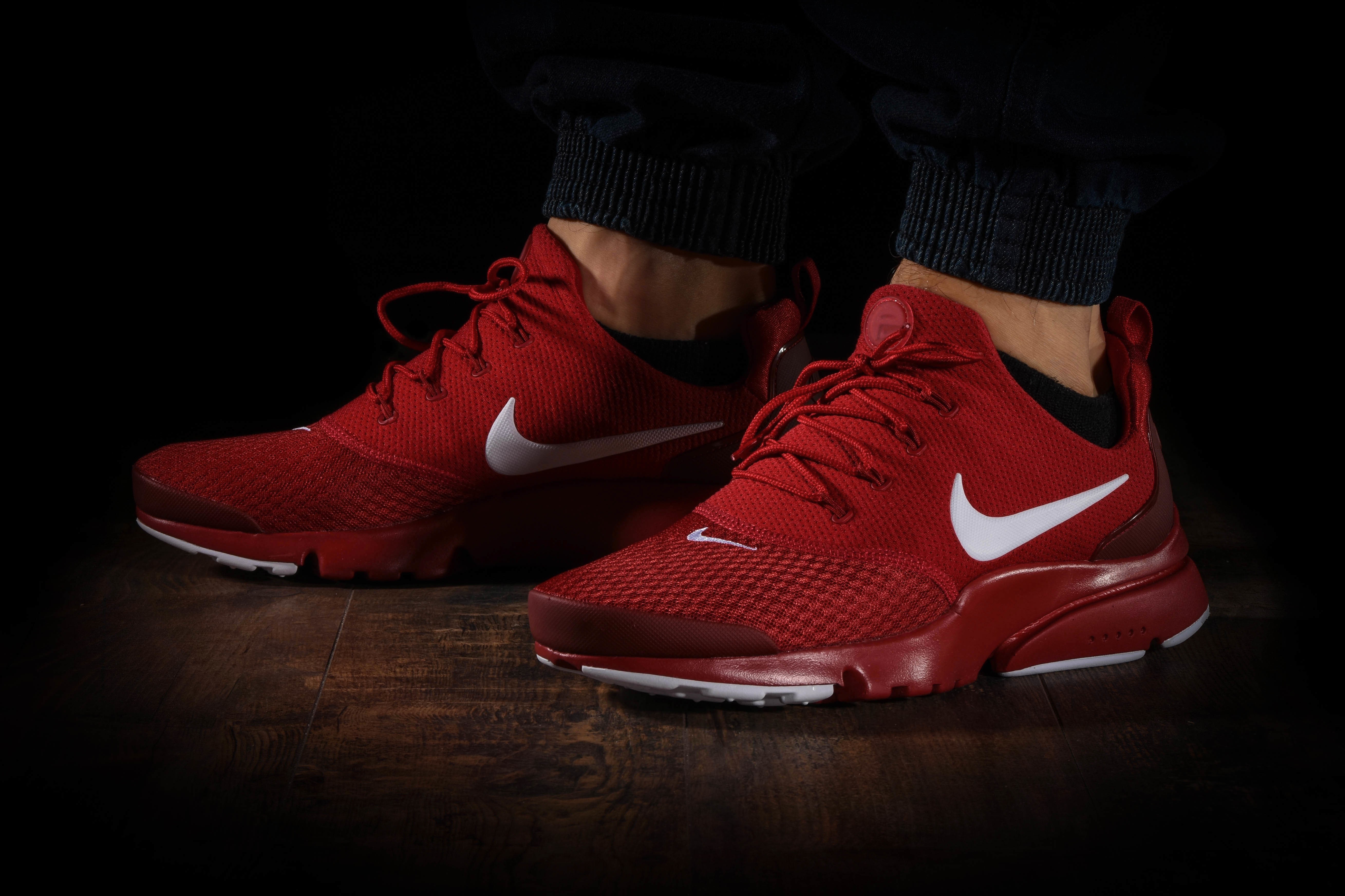 red nike presto fly