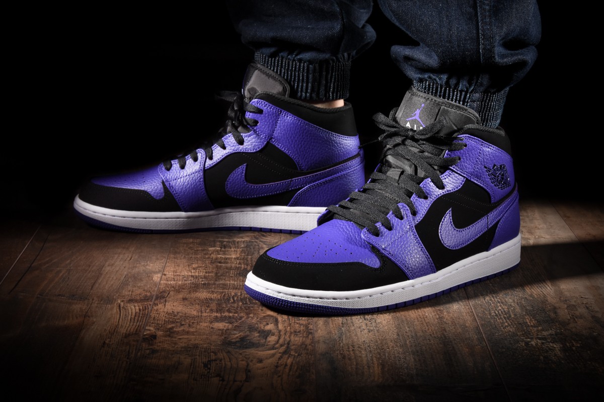 NIKE AIR JORDAN 1 RETRO MID JOKER