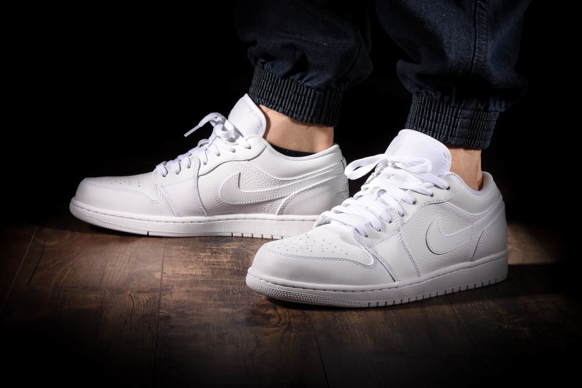 nike air jordan 1 retro low triple white