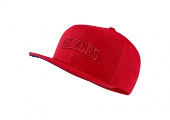 NIKE NBA PHILADELPHIA 76ERS AEROBILL PRO CAP UNIVERSITY RED