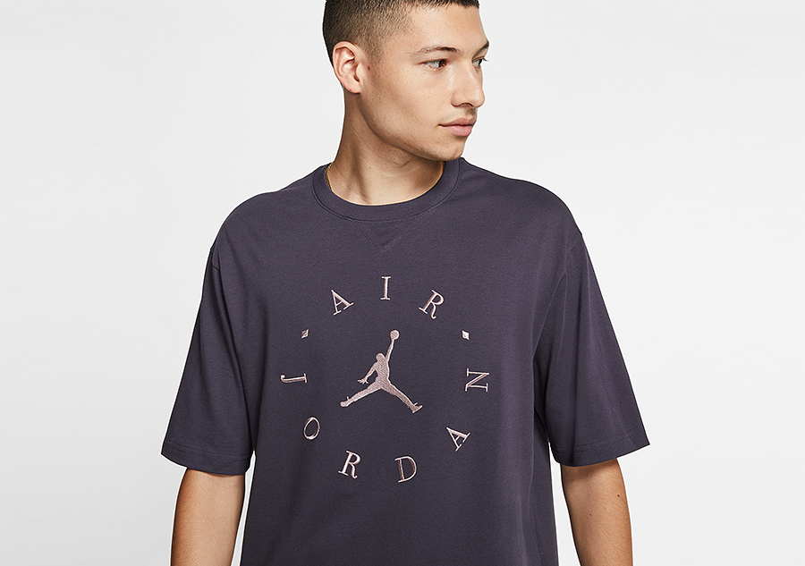 NIKE AIR JORDAN GRAPHIC TEE GRIDIRON price €37.50 | Basketzone.net