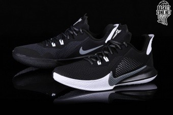 nike black mamba fury