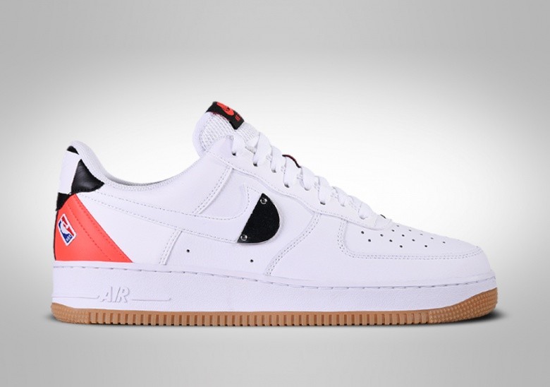 NIKE AIR FORCE 1 LOW '07 LV8 TOASTY RATTAN pour €159,00