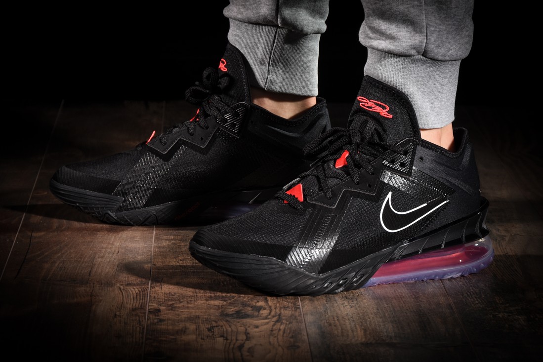 Nike LeBron 18 Black