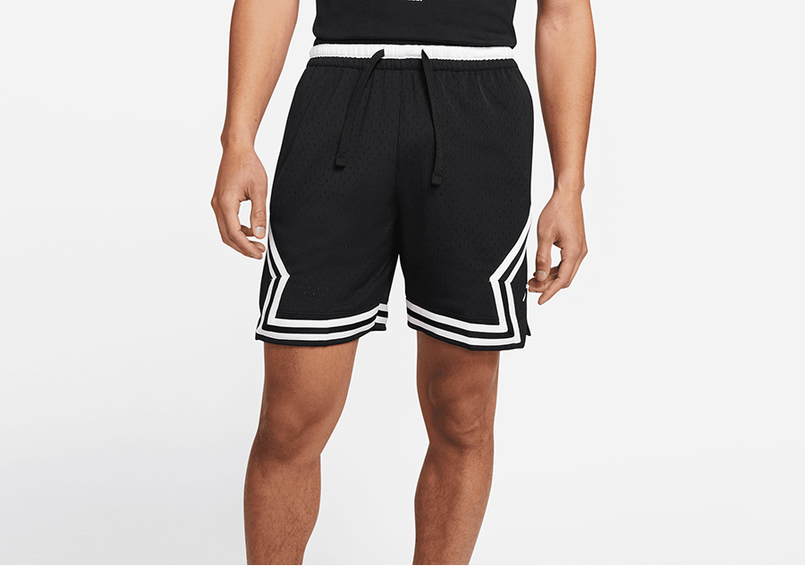 Nike Courtside Fleece Phantom Milwaukee Bucks Shorts / Small
